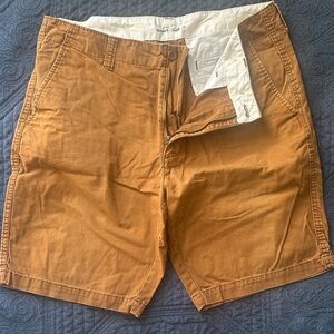 GAP Men's Tan Flat Front Shorts
